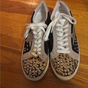 Steve Madden Black and leopard  Studded Sneakers great condition